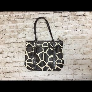 Nine & Company Giraffe Skin Print